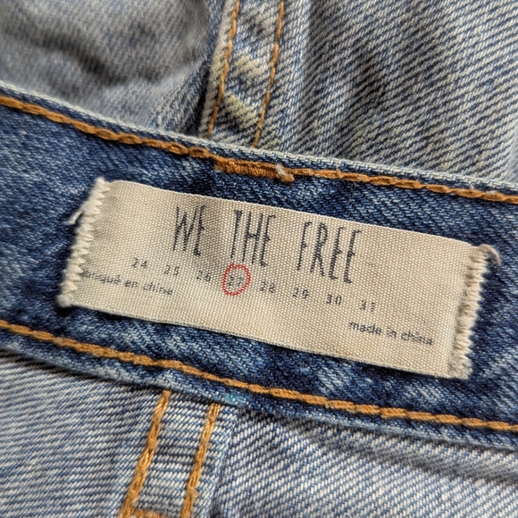 Free People Embroidered Rose Lace Shredded Cut Off Denim Juno Jean Shorts Sz 27 - Picture 6 of 11